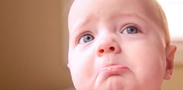 Причины беспокойства новорожденного и его плача